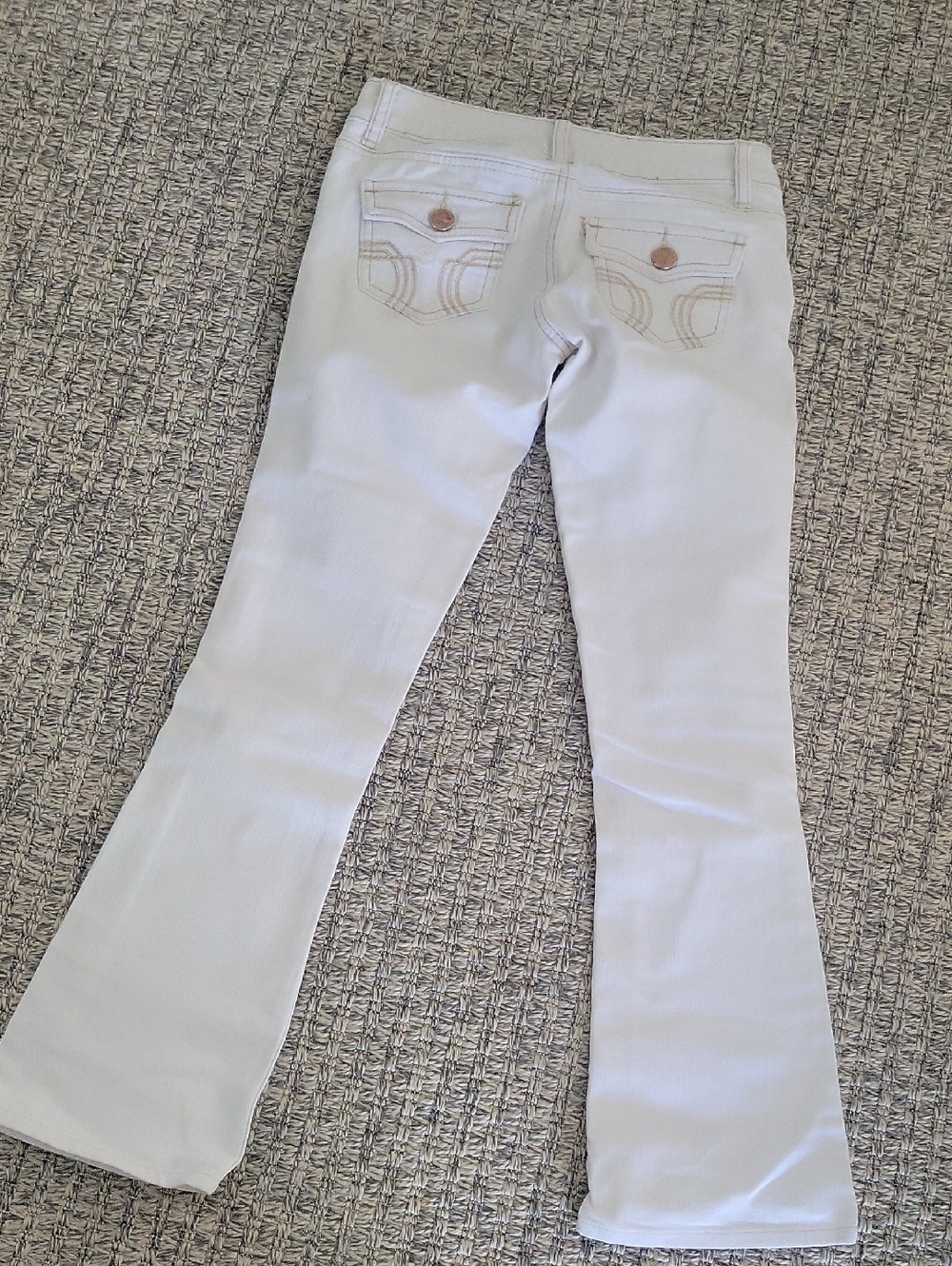 Soundgirl White Distressed Women's Flared Jeanssize 0
